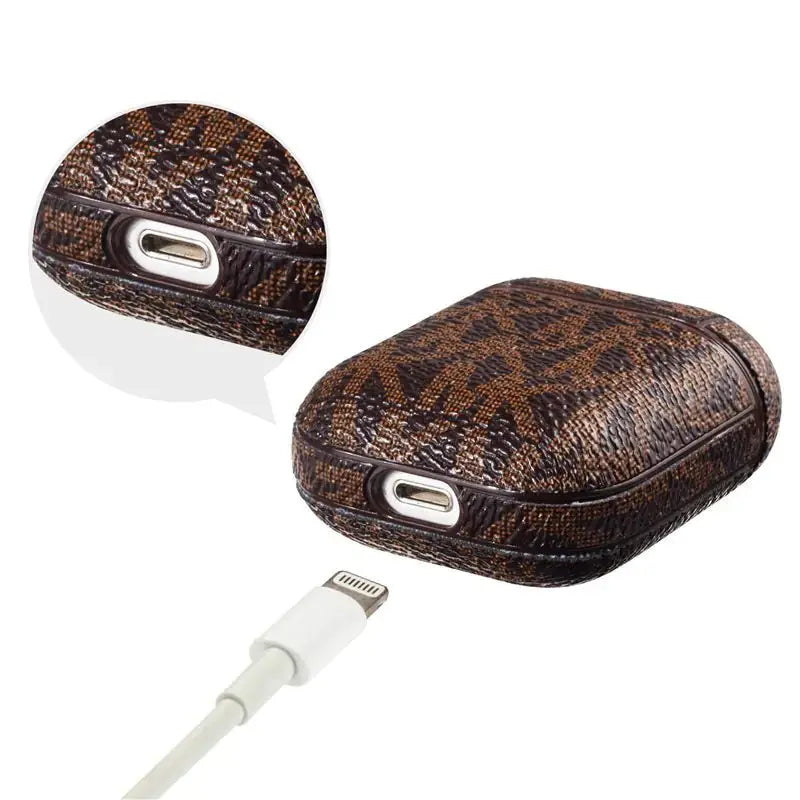 Bluetooth Headphone Hard Case with Letter Design Brown TwinTilt Steel Pet Feeder